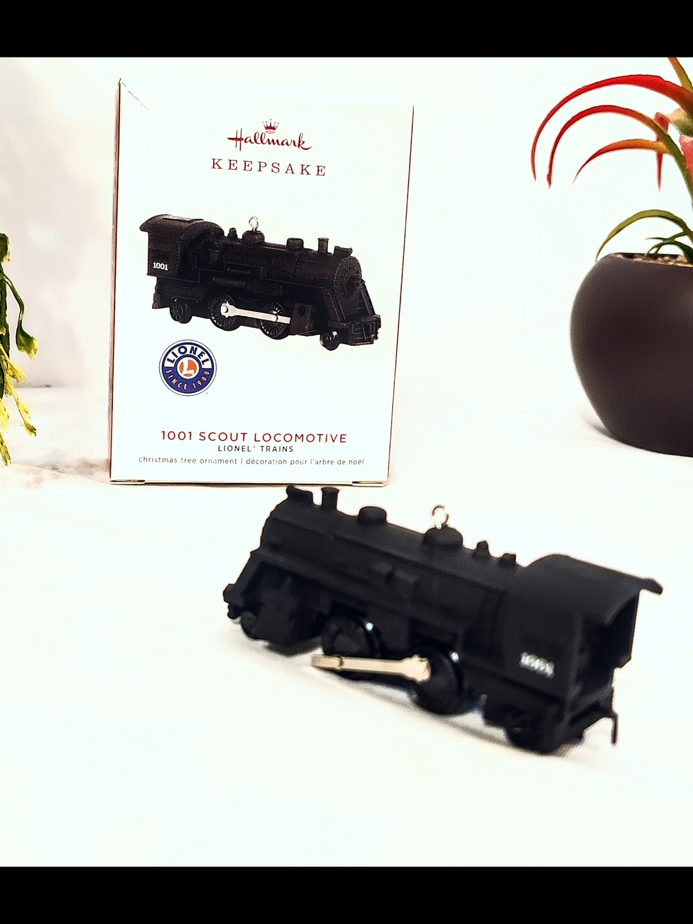 "Lionel  Scout Locomotive " 2019 Black 1001T, Hallmark Ornament. Stored In Box